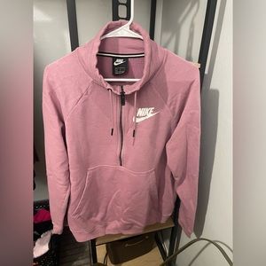 Nike Large Quarter Zip - Purple